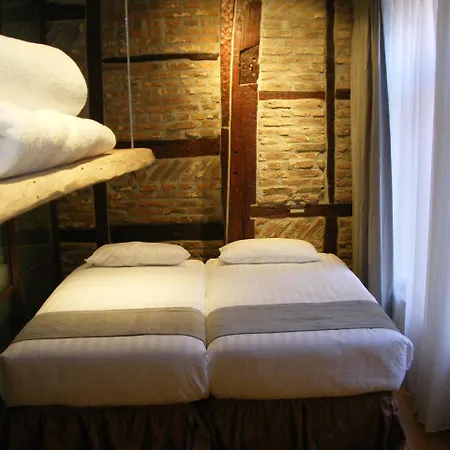 Apartment Amosa Centre Gerardrie 17 *